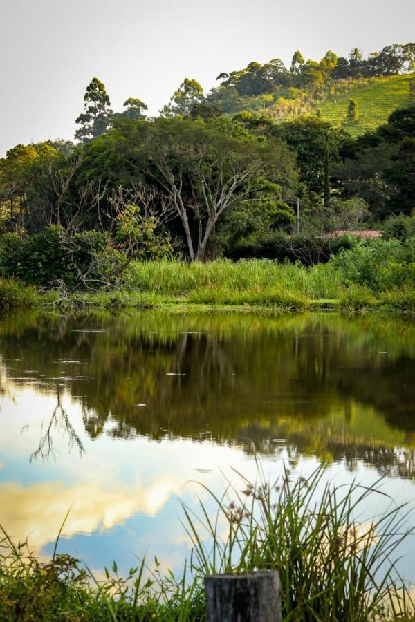 Recanto Dos Beija Flores, Chale Bougainville Monte Alegre do Sul Exterior foto